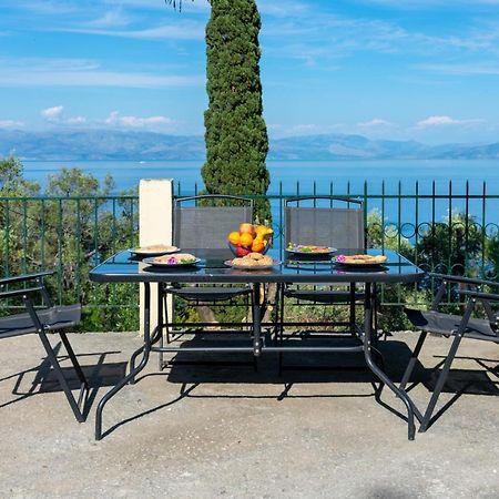 Villa Emily Achílleion Exteriér fotografie