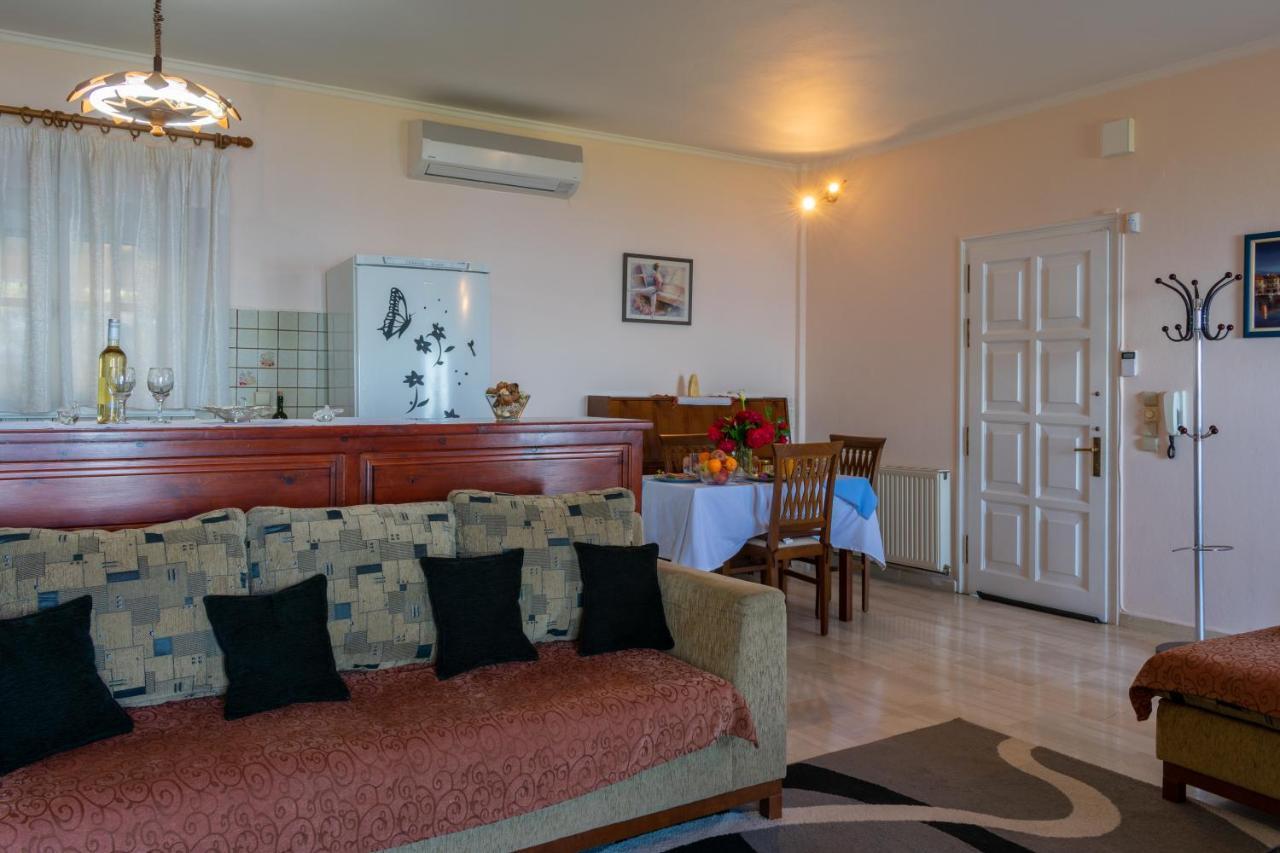 Villa Emily Achílleion Exteriér fotografie