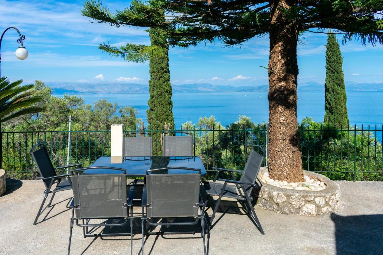 Villa Emily Achílleion Exteriér fotografie